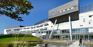玛格丽特女王大学