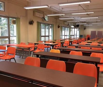 东华三院马振玉纪念中学户外活动场地
