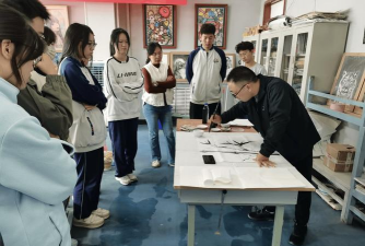 敦煌艺术旅游中等专业学校户外活动场地