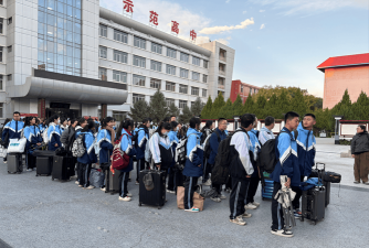 银川市第一职业高级中学户外活动场地