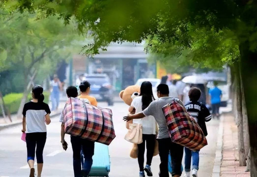 哈尔滨工业大学户外活动场地