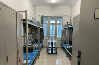 青岛海运职业学校户外活动场地