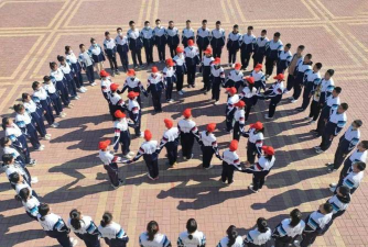 绥滨县第三中学户外活动场地