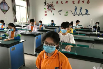 南宁市横县百合镇第一初级中学户外活动场地