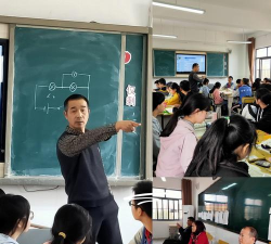 旺苍县普济中学校