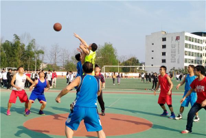 邻水县九龙中学户外活动场地