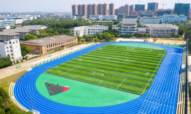 广西希望高中户外活动场地