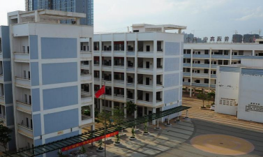 南宁市第二十六中学户外活动场地