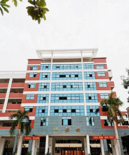广西宾阳县新桥中学户外活动场地