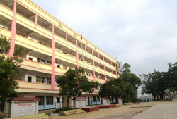 防城区那良中学户外活动场地