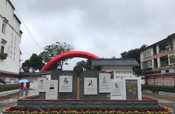 广西桂林阳朔中学户外活动场地