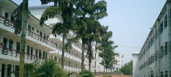 南宁市上林中学户外活动场地