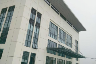 江苏省宜兴市培源中学户外活动场地