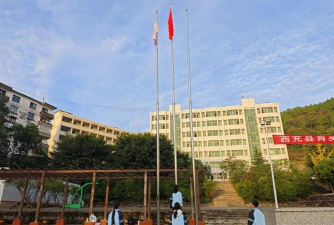温岭市民办育英中学户外活动场地