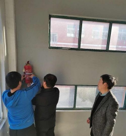 宝应县射阳湖镇天平初级中学户外活动场地