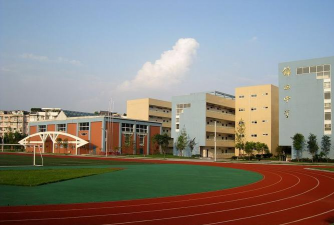 江都市锦西中学户外活动场地