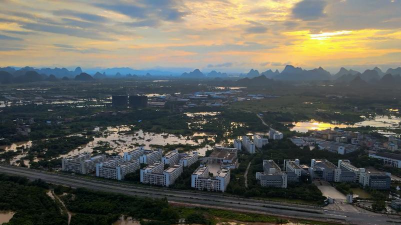 广西师范大学漓江学院户外活动场地