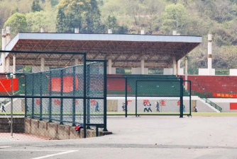 伍明镇三门中学户外活动场地