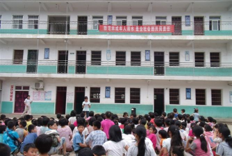 临泉老集镇静山中学户外活动场地