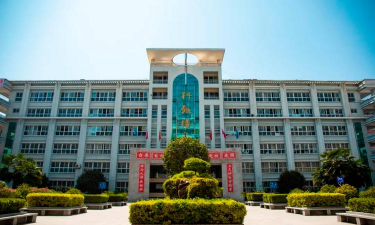 临泉县陶老乡二中户外活动场地