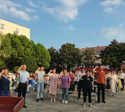 姜堰市梁徐中学户外活动场地