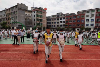 赤岸初中户外活动场地