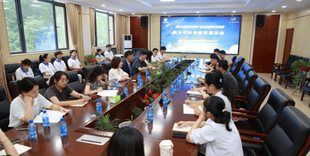 铜鼓县温泉中学户外活动场地
