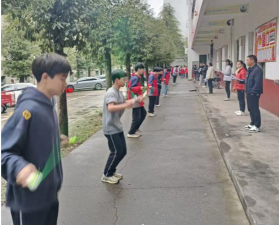 石江初级中学户外活动场地