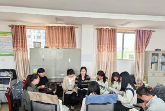 河洲初级中学户外活动场地