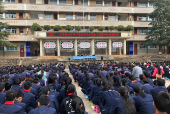 秀市新街初级中学户外活动场地