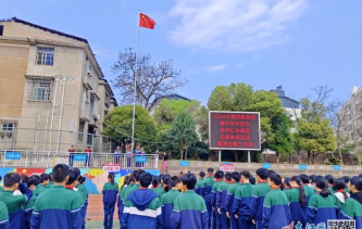 鹰潭市三中户外活动场地