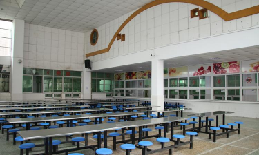 德阳弘正科技职业学校户外活动场地