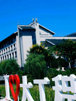 重庆电子工程职业学院中专部阅读区