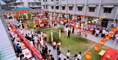 西安商贸旅游技师学院阅读区