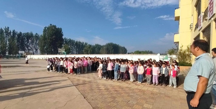 扶沟县练寺镇第一初级中学阅读区