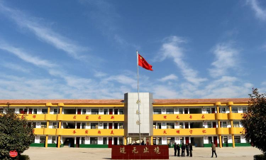 扶沟县柴岗乡第二初级中学阅读区