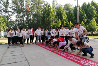 西华县清河驿乡一中阅读区
