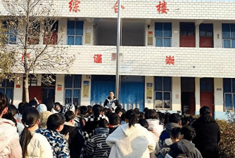 商水县舒庄乡第一初级中学阅读区
