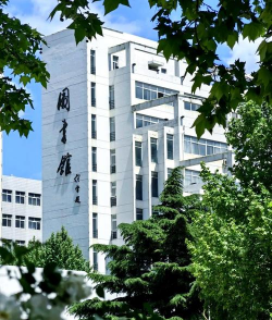 河北科技师范学院阅读区