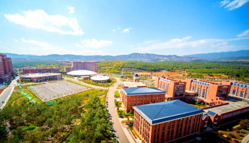 云南经贸外事学院阅读区