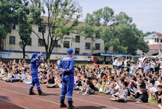 汉寿县太子庙中学阅读区