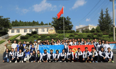 寻甸县职业高级中学