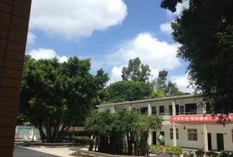 汕头市澄海凤翔中学阅读区