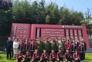 黄冈市麻城乘马中学阅读区