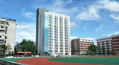 南充市华西中等职业技术学校阅读区