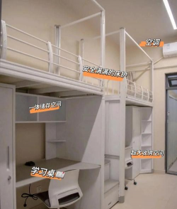 广州市技师学院阅读区