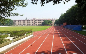 广东江南理工高级技工学校阅读区