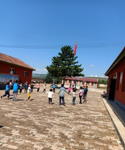 会宁县丁沟乡张庄九年制学校阅读区