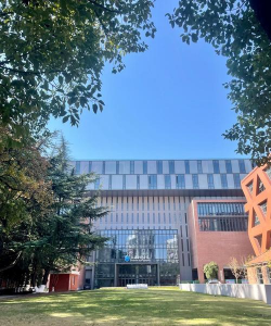 上海大学师范学院延长校区