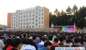 贵阳电子幼师职业学校